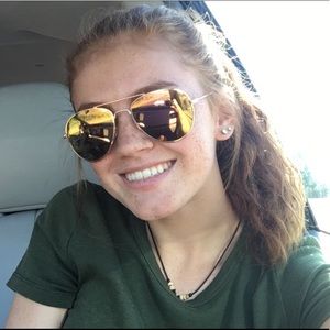 Meet your Posher, Natalie